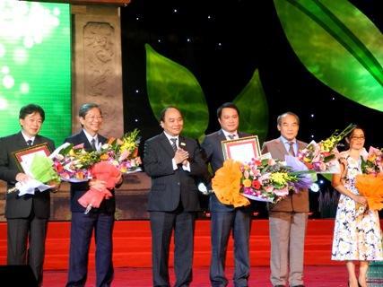 Establecen Fondo de Semilla vietnamita para ayudar estudiantes desfavorecidos